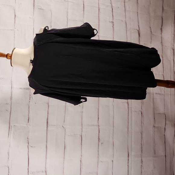 Torrid Short Sleeve Distressed Tee - Picture 6 of 9